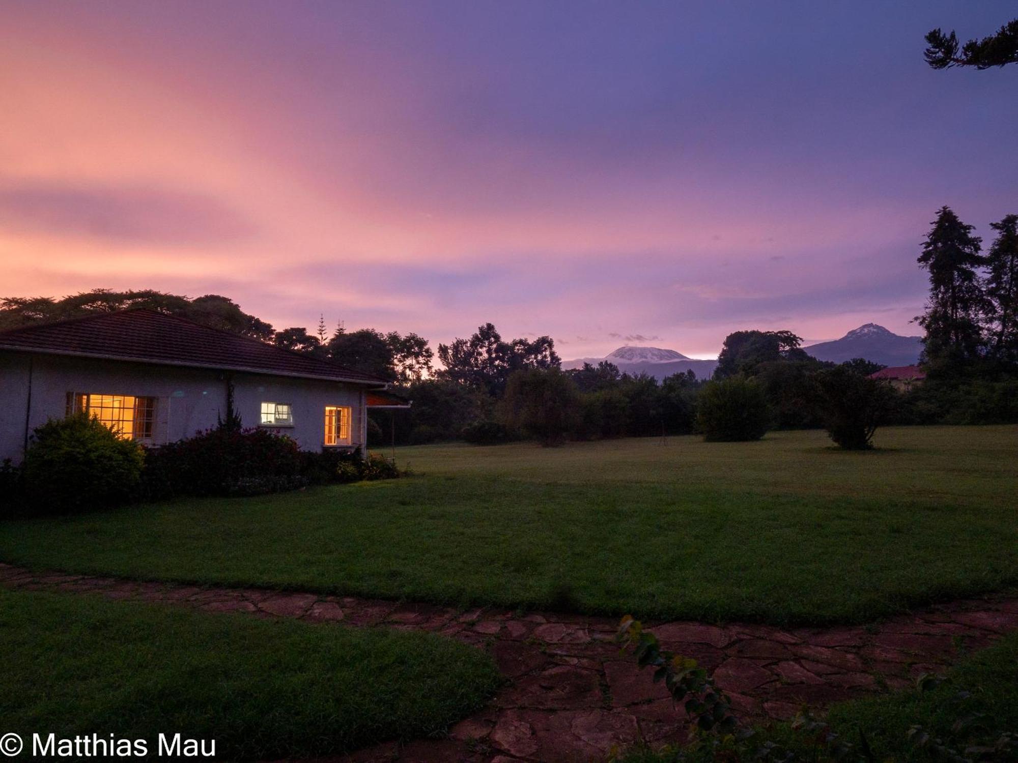 Marangu Hotel エクステリア 写真
